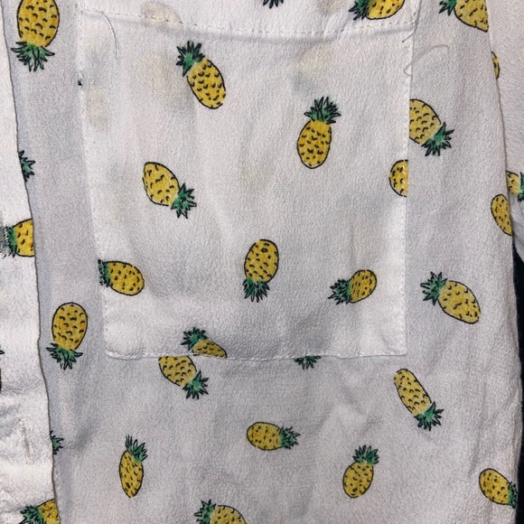 forever 21 short sleeve button down - Picture 3 of 4